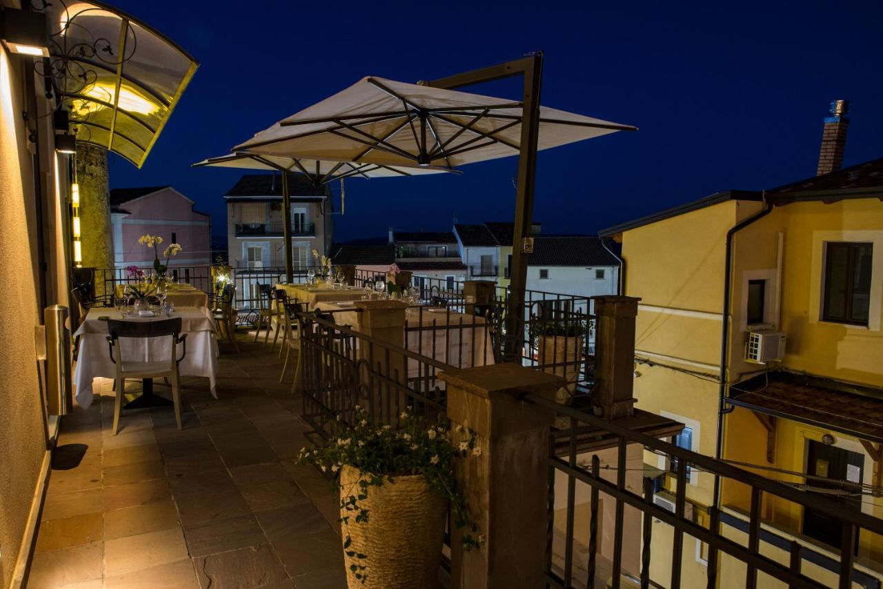 Hotel Palazzo Salerno Roggiano Gravina 外观 照片