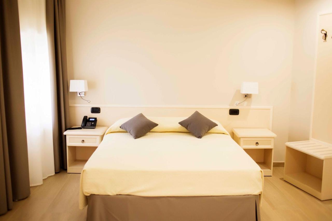 Hotel Palazzo Salerno Roggiano Gravina 外观 照片
